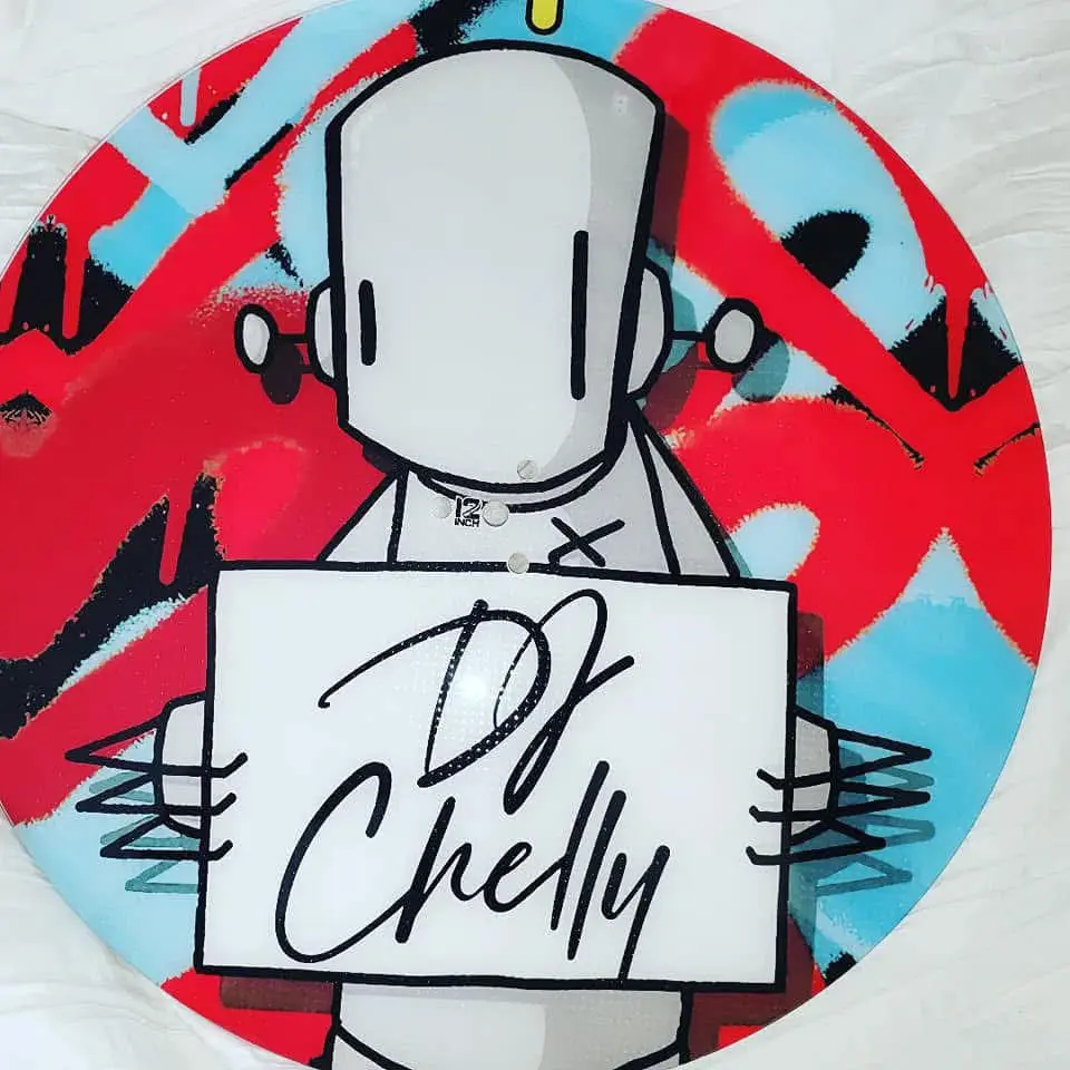 Chelly gallery photo 1
